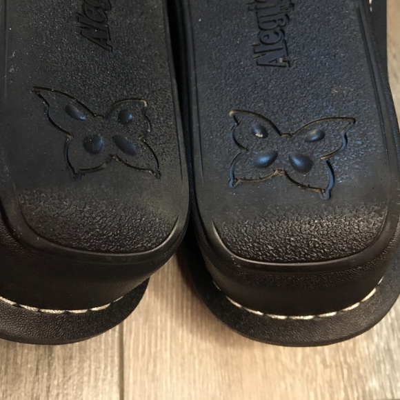 Alegria Floral Patterned Mules - Black and Gold - Picture 6 of 10